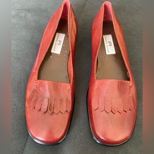 Woman’s Etienne Aigner Burgundy Leather Loafers Shoes 👞 New Vintage Sz 10 N